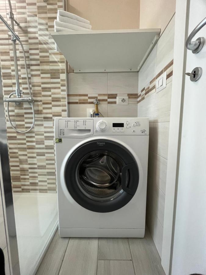 Ferienwohnung Garibaldi 46 Verbania Exterior foto